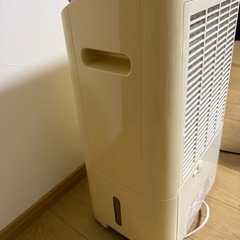 シャープ衣類乾燥除湿機CV-F120-Wの画像