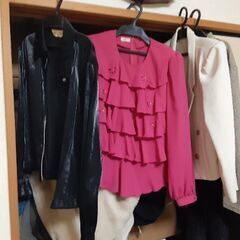 再投稿の義母の洋服数点の画像