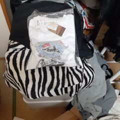 再投稿の義母の洋服数点の画像