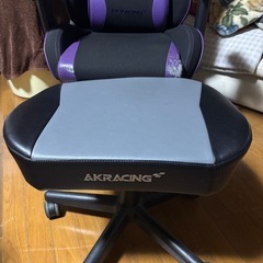 AK Racingゲーミングチェアー！の画像