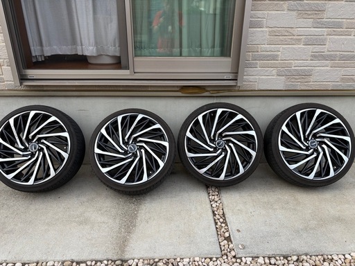 ロクサーニテンペストタービンVXタイヤホイールセット