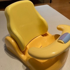 アップリカ はじめてのお風呂から使えるバスチェア　3段リクライニング