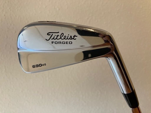 Titleist 690MB アイアンセット 8本　フカフカヘッドカバー付