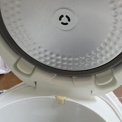 東芝　５合炊飯器の画像