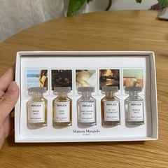 13000円の品　完売品　Maison Margiela REPLICA 香水 5本セットの画像