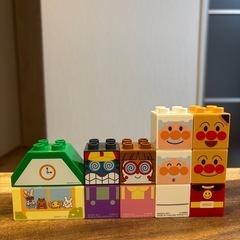 アンパンマン はじめてのブロックバケツL別売のブロック付きの画像