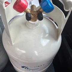フロンガス R32 冷媒 9kg 新品未使用　サイホン管付き メック 空容器無料回収 の画像