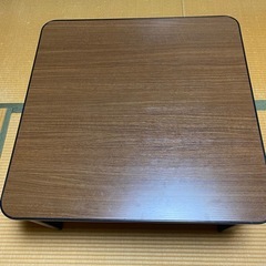 リバーシブルテーブルの画像