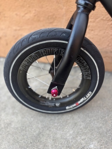 ゼロバイクファクトリー　バニッシュ　ランバイク　ストライダー ゼロバイクファクトリー バニッシュ ランバイク ストライダー