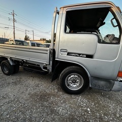 日産　アトラス　トラック1500KG  MT ガソリンの画像