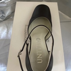 UNTITLE ヒールパンプスの画像