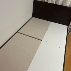 セミダブルベットフレームのみ(マットレスなし)の画像