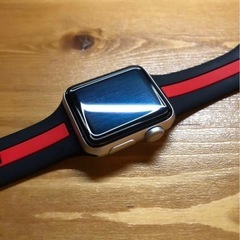 アップルウォッチ・シリーズ３ ナイキバージョン（Apple Watch series３ NIKE ver.）シルバー GPSの画像