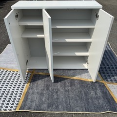 値引⚫︎白ローチェストすごく綺麗な家具です。⚫︎の画像