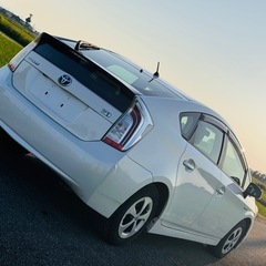 トヨタ　プリウス　Gグレード 平成25年13キロ　の画像