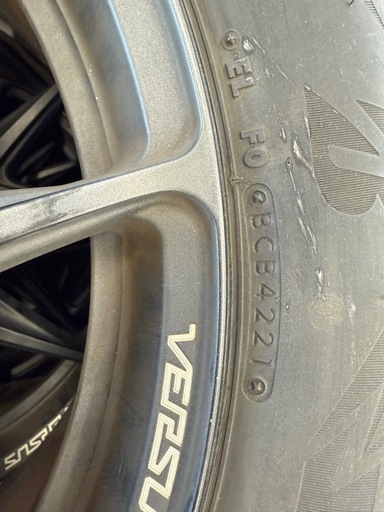 RAYS VERSUS 235/55R19 　