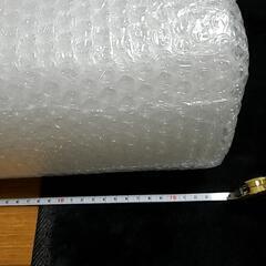 プチプチ　緩衝材　エアパッキン　エアキャップ　エアクッション　大量の画像