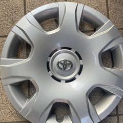 ハイエース純正ホイールカバー4枚　の画像