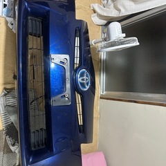 プリウス30フロントバンパー 8T5の画像