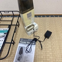 （お話し中）ハンディ掃除機とフォックスキャッチの画像