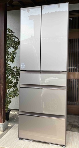 日立 520L 冷蔵庫、2020年製、クリーニング済み、??、東京と神奈川への送料無料