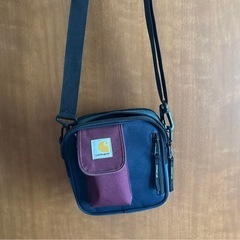 Carhartt ショルダーバッグ　限定色の画像