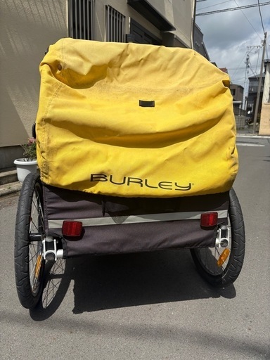 自転車の後ろ荷台