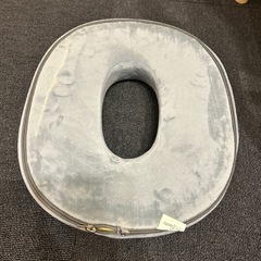 【中古】ドーナツクッション、円座クッション（産後使用）の画像