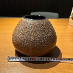 信楽花瓶　鉄砂彩壺　の画像