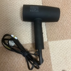 ドライヤーSALONIAの画像