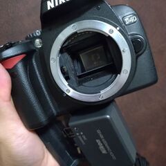 優良品　NIKON D40 　本体+バッテリー+充電器