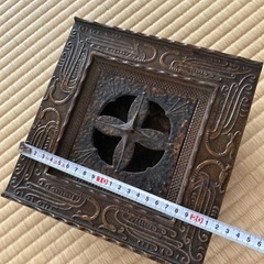 金属製？　レトロ　アンテイーク　灰皿　重厚感　高岡銅器の画像