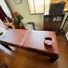 特注品エステベッド・マッサージベッドの画像