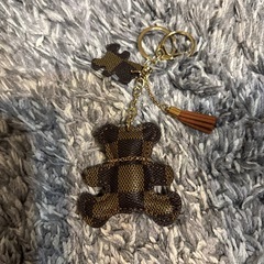 ダミエ柄キーホルダーの画像