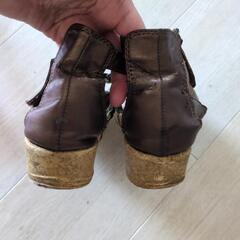値下げ！オシュコシュおしゃれサンダル19センチの画像