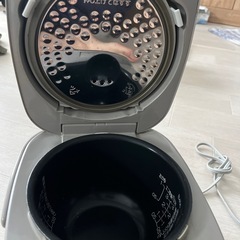 炊飯器の画像