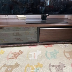 テレビボードの画像