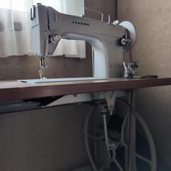 ジャノメ工業用ミシンの画像