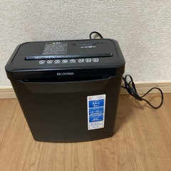電動シュレッダー　アイリスオーヤマ　P5GCX