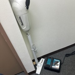 受け渡し予定者あり　マキタ　掃除機の画像