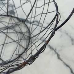 インテリア雑貨　針金バスケットの画像