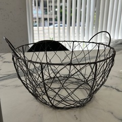 インテリア雑貨　針金バスケット