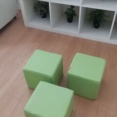 子供用クッション　グリーン　３個セットの画像