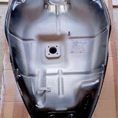 Kawasaki 　バリオス2　タンク　リアカウル　 火の玉　塗装後未使用 Kawasaki バリオス2 タンク リアカウル 火の玉 - メルカリ