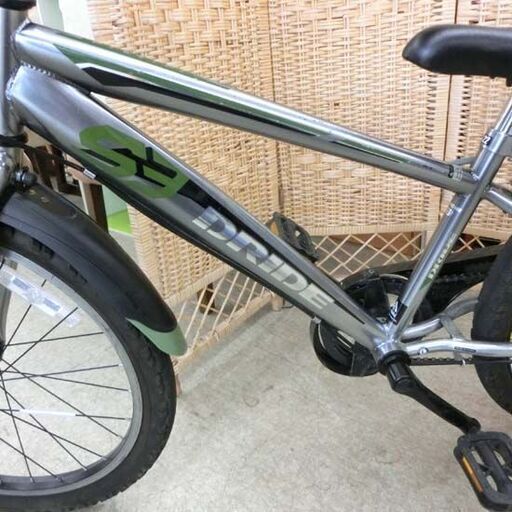 ジュニアサイクル 22インチ 6段変速 シルバー×グリーン系 DRIDE 6段