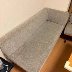 ダイニング用ソファ2つ　unico FUNEAT