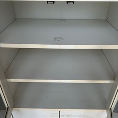 食器棚　キャビネットの画像