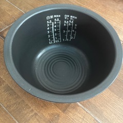 【新品の場合15,000円程】中古 東芝 320WW301 内鍋　5.5合炊き用の画像