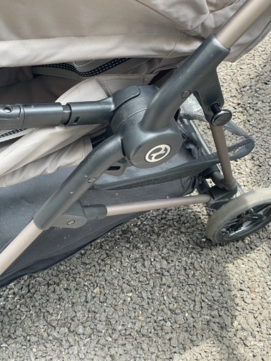 定価8万円サイベックスベビーカー 純正フットマフ付き