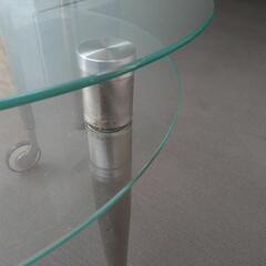 ☆ガラスローテーブル☆便利な可動式！の画像